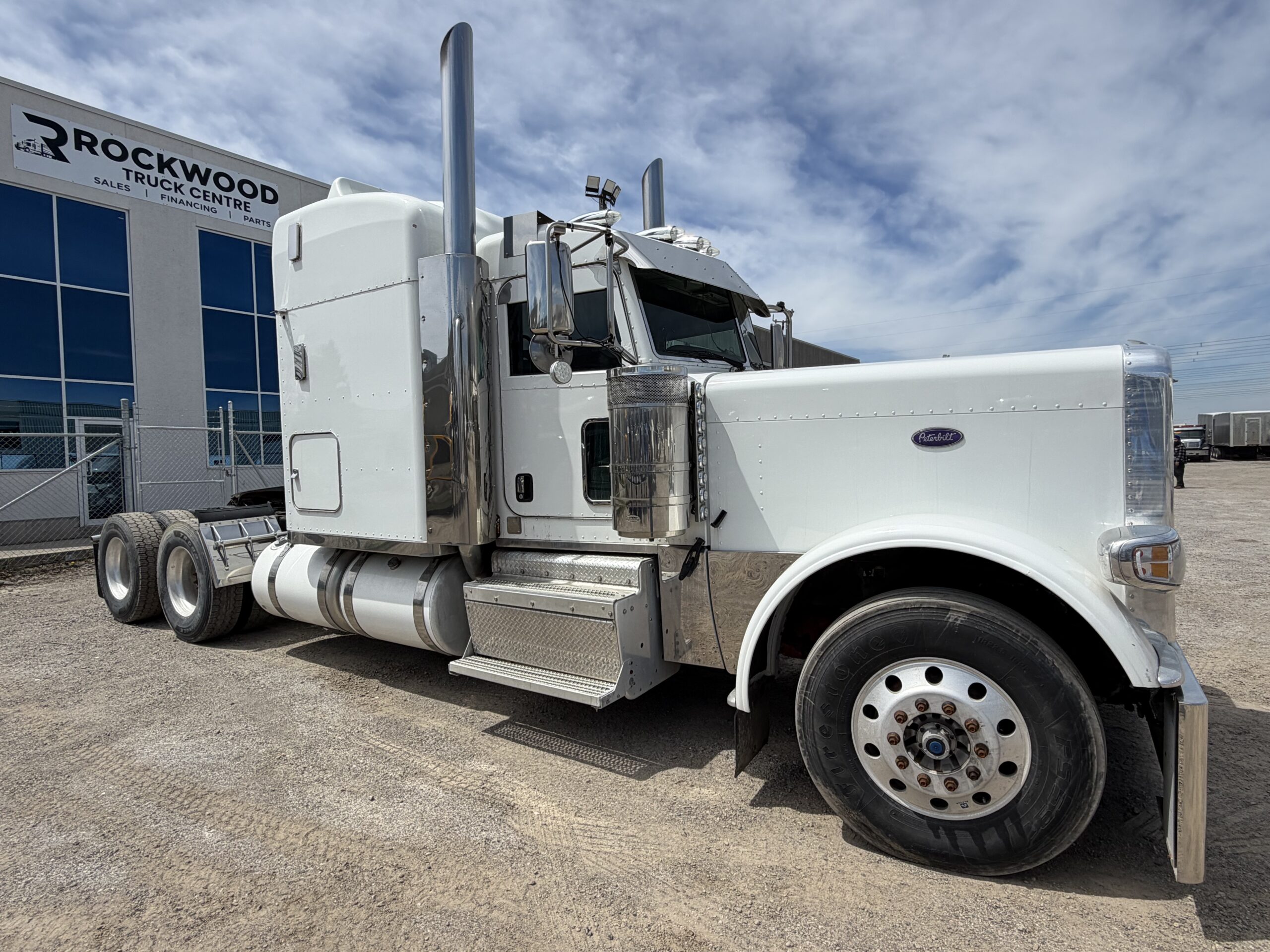 2015 Peterbilt 389